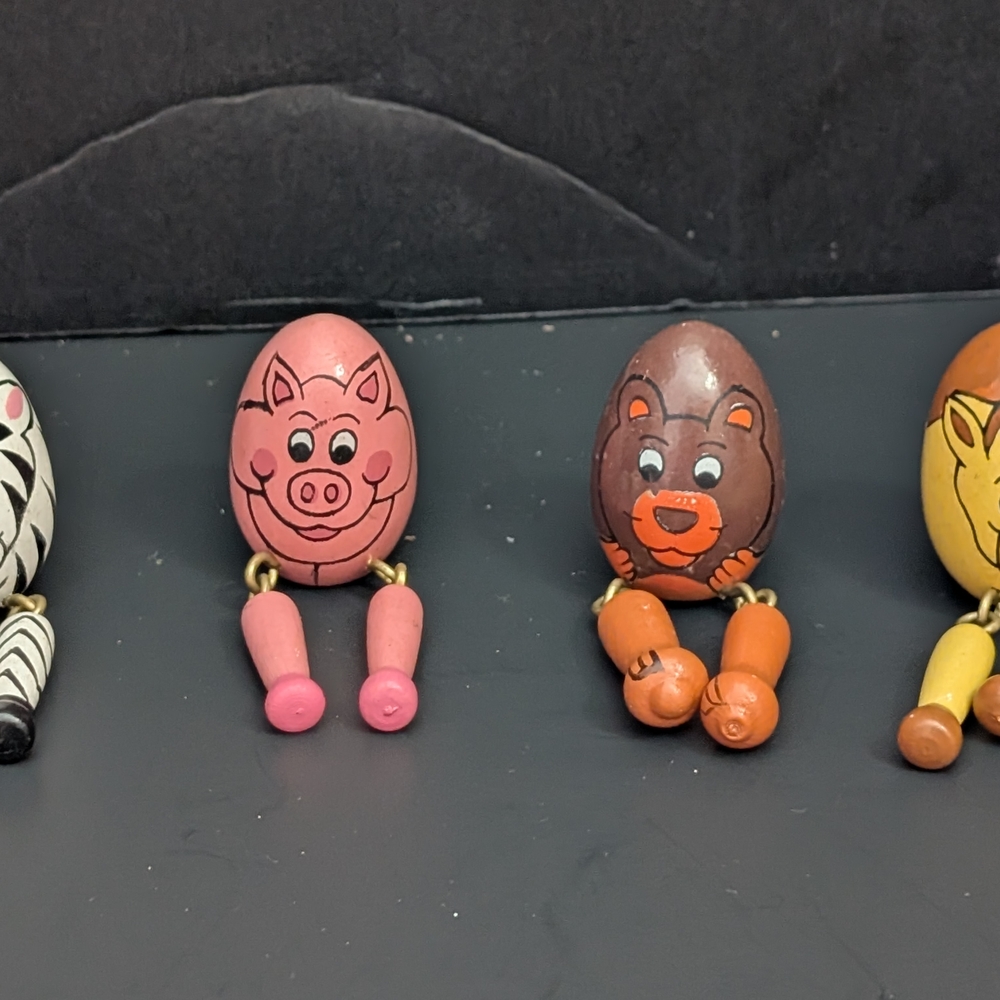 Vintage hand painted wooden egg animal shelf sitters 2-2026D5